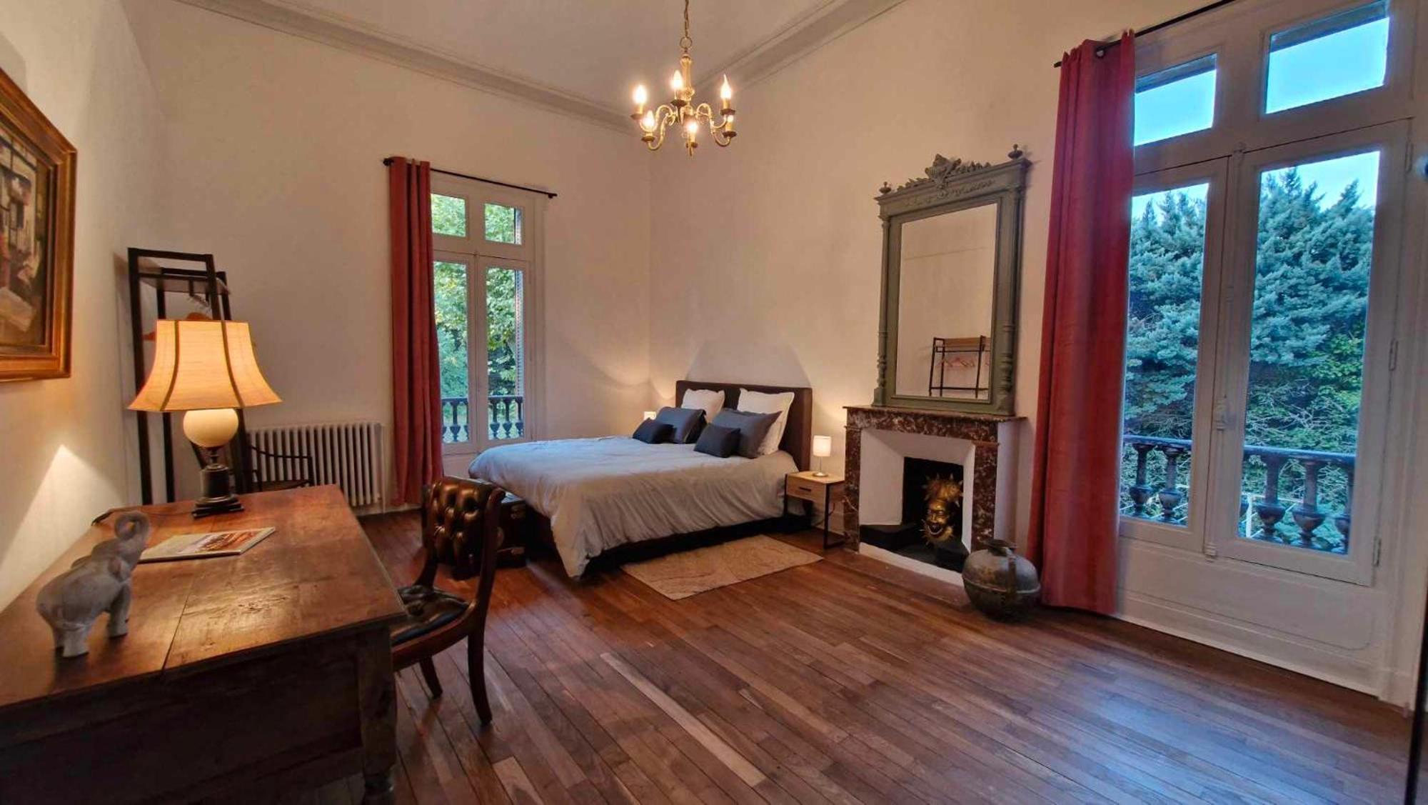 Bed and Breakfast Le Manoir De La Belle Endormie Вальреас Экстерьер фото